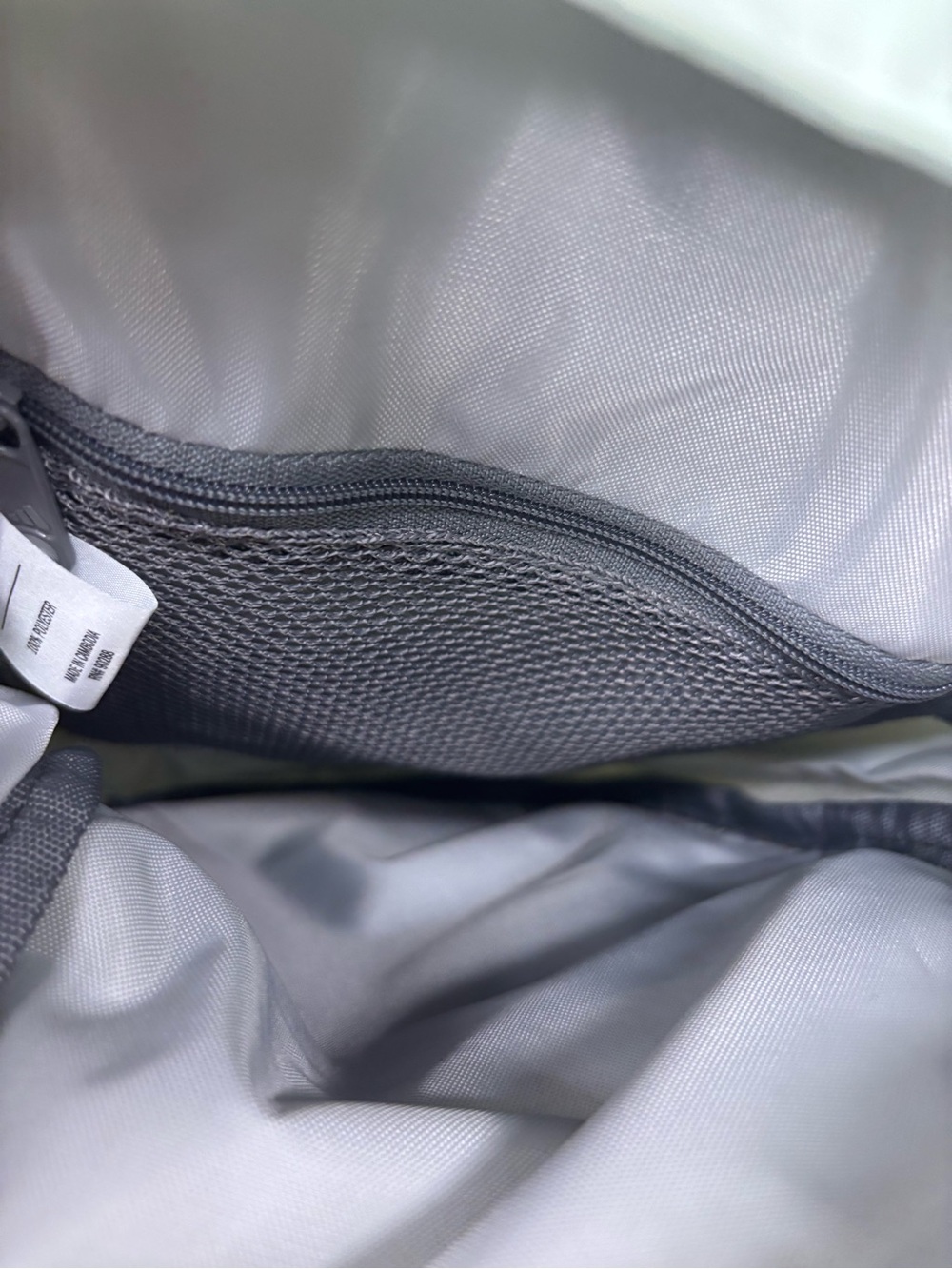 Adidas - Picture 10 of 10